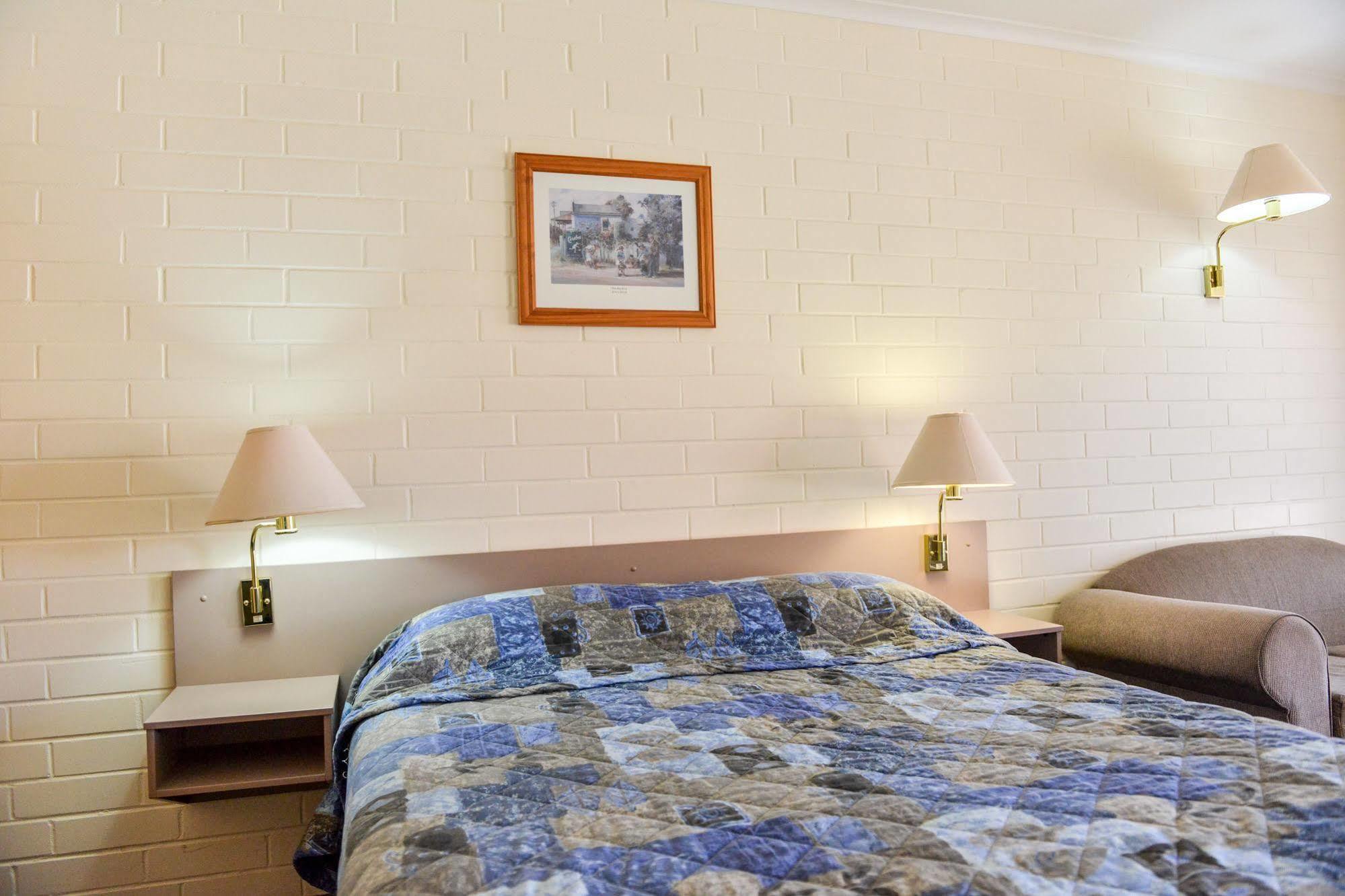 Pioneer Motel Goondiwindi Exteriör bild